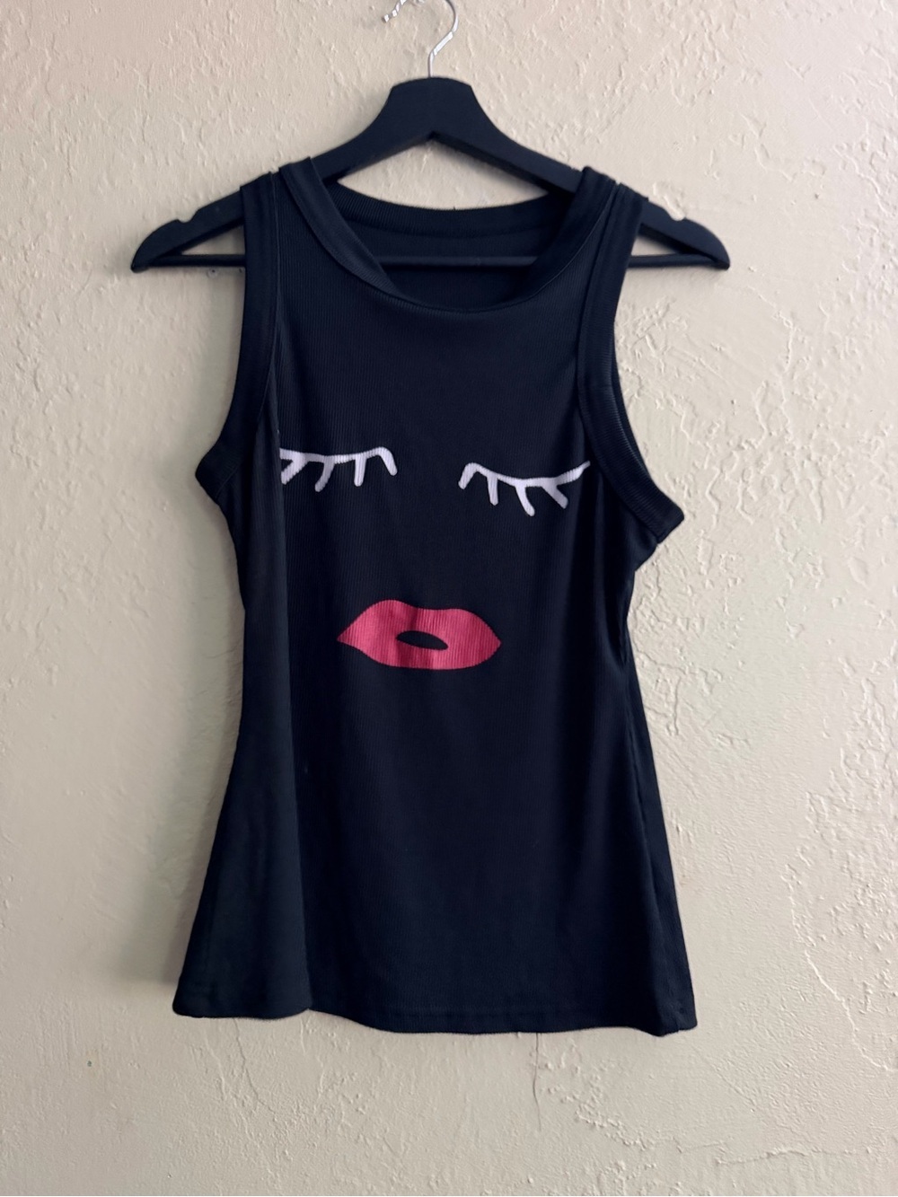 Black Sleeveless Graphic Tank with Pink Lip Detail